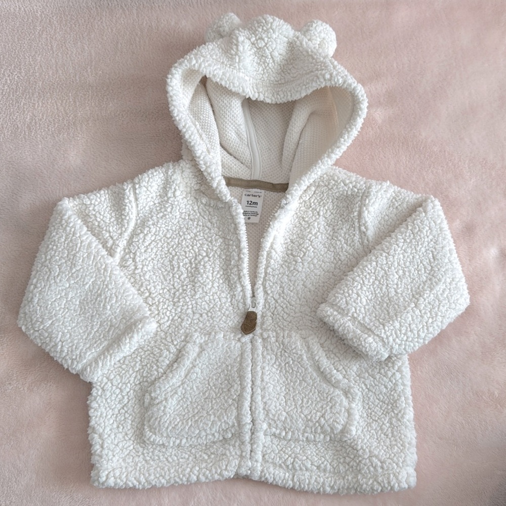 Carter’s 12mo girl/boy plush white zip-up hooded sweater